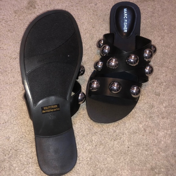 Marc Fisher studded slides sz 5.5 - Picture 2 of 2